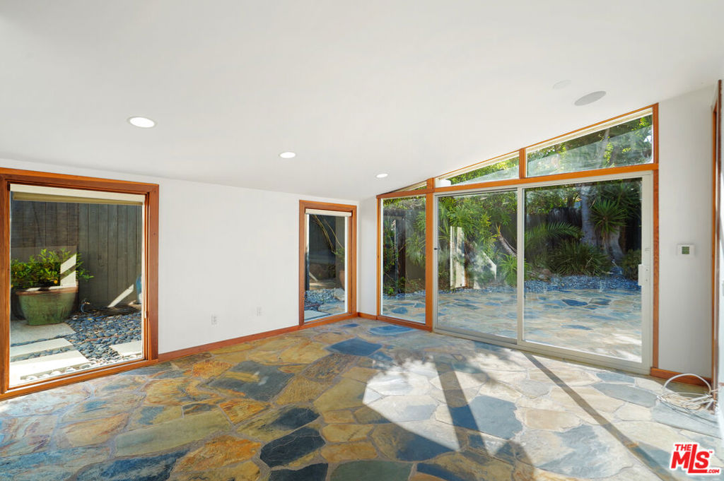 MLS #26851307 image #23