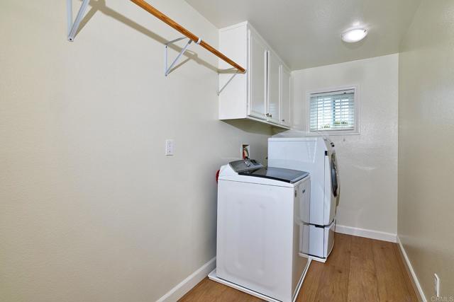 339 La Purisma Way, Oceanside CA: https://media.crmls.org/mediaz/8a2f28b4-9275-41cf-8a56-4c194d162b67.jpg
