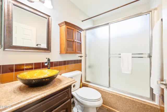 Detail Gallery Image 30 of 35 For 14803 Vanowen St #13,  Van Nuys,  CA 91405 - 2 Beds | 2 Baths