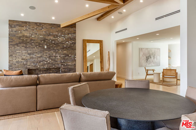 5259 Lewis Road, Agoura Hills CA: https://media.crmls.org/mediaz/8a2fe5b4-7c4f-4d9e-9fba-8a48a5d45e26.jpg