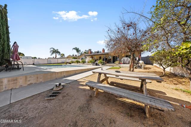 4931 Roundup Road, Norco CA: https://media.crmls.org/mediaz/8a30ae43-d946-4a71-a7a3-bbdd37d8f6b3.jpg