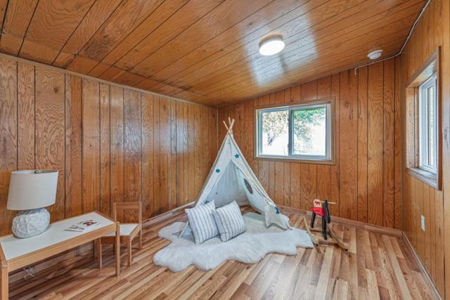 642 Lomita Avenue, Millbrae CA: https://media.crmls.org/mediaz/8a314654-f4bf-491c-9e0b-18efcdf87854.jpg
