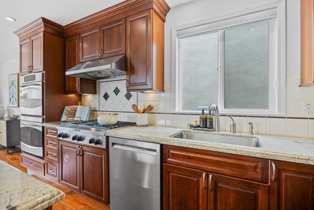 383 Glenwood Avenue, Daly City CA: https://media.crmls.org/mediaz/8a318fa1-618c-4018-b374-c4e56dd4166d.jpg