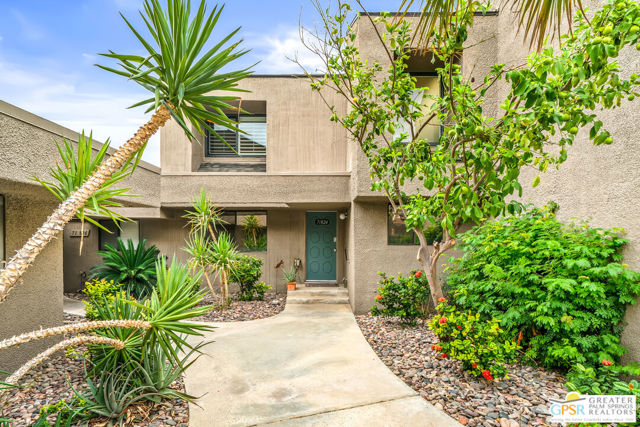 71824 Eleanora Lane, Rancho Mirage CA: https://media.crmls.org/mediaz/8a31fe4e-0ea5-448a-9bff-04f81295a0d4.jpg