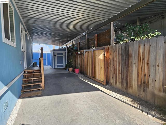 216 Orangevale, Pittsburg CA: https://media.crmls.org/mediaz/8a32b90a-bbd3-4432-a48f-e7d0b03db50f.jpg