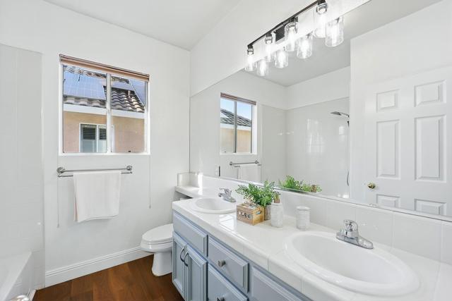 4038 Emerald Isle Lane, San Jose CA: https://media.crmls.org/mediaz/8a336169-fc92-4ad8-937b-08194d9c1a50.jpg