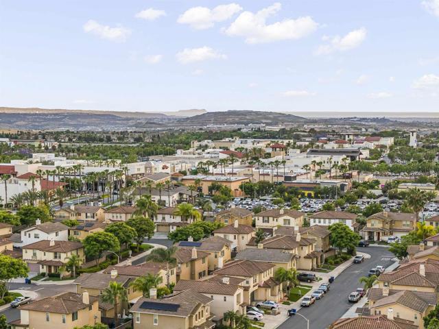 2194 Honeybee Street, Chula Vista CA: https://media.crmls.org/mediaz/8a347117-190e-42a0-997c-1887007dbcf9.jpg