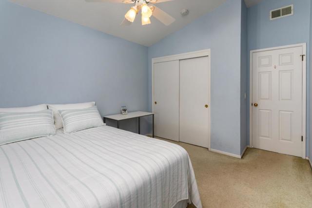 847 Amber Avenue, Clovis CA: https://media.crmls.org/mediaz/8a34764a-1713-449c-8697-0907ea52078a.jpg