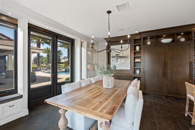 2574 Muirfields Drive, Carlsbad CA: https://media.crmls.org/mediaz/8a34f88b-3f8d-4ead-9ad3-ef99ba11e54f.jpg