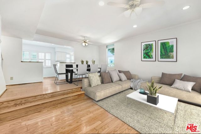 631 Strand Street, Santa Monica CA: https://media.crmls.org/mediaz/8a35d8e7-af5c-4864-ac3a-26a4885f009e.jpg
