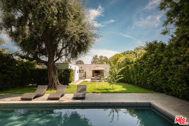 1841 Rose Villa Street, Pasadena CA: https://media.crmls.org/mediaz/8a35e745-ddfd-44f0-813a-3f6fb47758a3.jpg