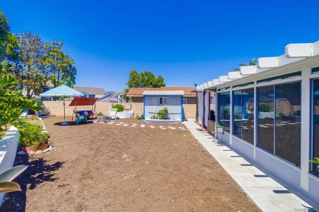 7460 Kamwood, San Diego CA: https://media.crmls.org/mediaz/8a364e92-8f5f-4787-a400-c15143c02721.jpg