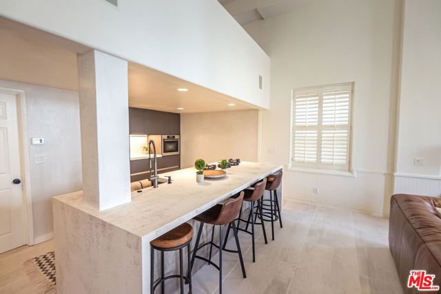 120 Galleon Street, Marina del Rey CA: https://media.crmls.org/mediaz/8a3673a8-0efb-4080-9785-698af8151c44.jpg