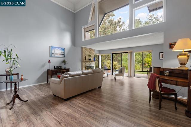 1244 Singingwood Ct., Walnut Creek CA: https://media.crmls.org/mediaz/8a384620-9b27-40cd-b44c-fc414dfeb422.jpg