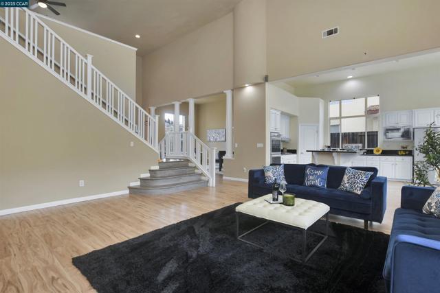 Image 11 of 54 For 5080 Judsonville Dr