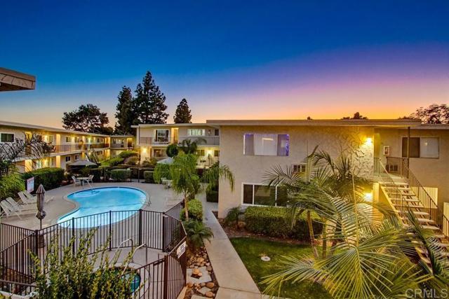 Detail Gallery Image 6 of 55 For 8220 Vincetta Dr #44,  La Mesa,  CA 91942 - 2 Beds | 2 Baths