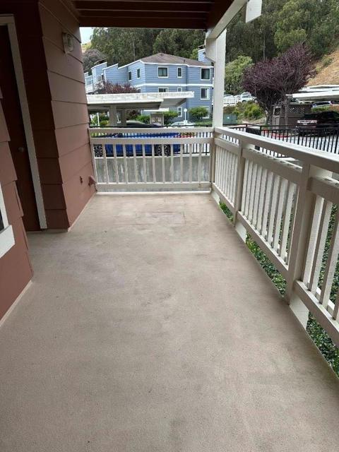 808 Red Leaf Court, San Francisco CA: https://media.crmls.org/mediaz/8a39a0e6-2cd4-48ed-b17b-6d00b203eeb9.jpg