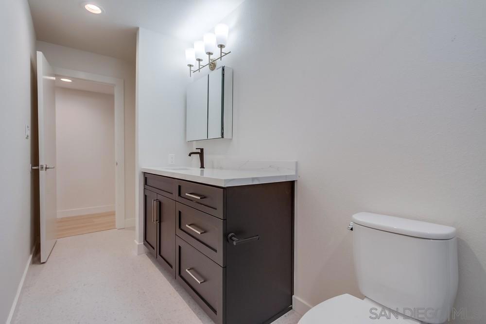 MLS #250032138SD img 24