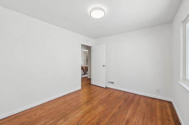 318 Saint Francis Boulevard, Daly City CA: https://media.crmls.org/mediaz/8a3a56bd-1d66-4bad-8fa0-98504e19b33b.jpg
