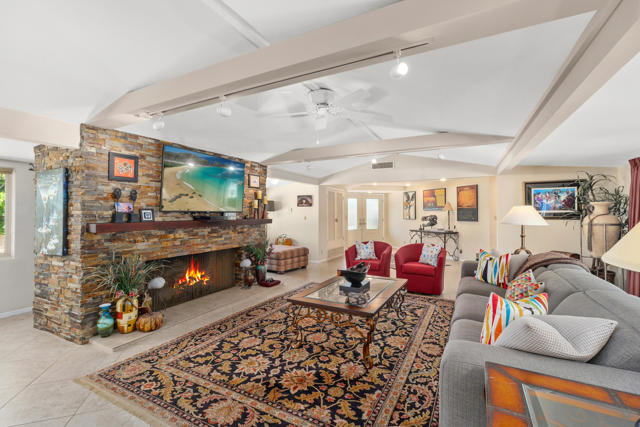 15_11659644_176078_176078-EI-115