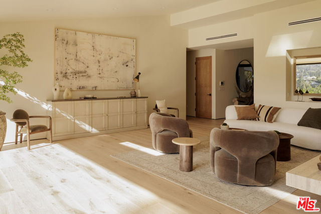 Image 4 of 21 For 3565 Crownridge Drive