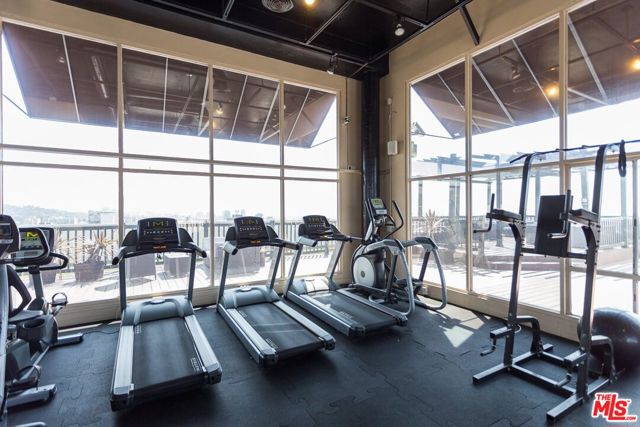7250 Franklin Avenue, Los Angeles CA: https://media.crmls.org/mediaz/8a3c1eac-6f88-436c-a3ce-026de178aa8d.jpg