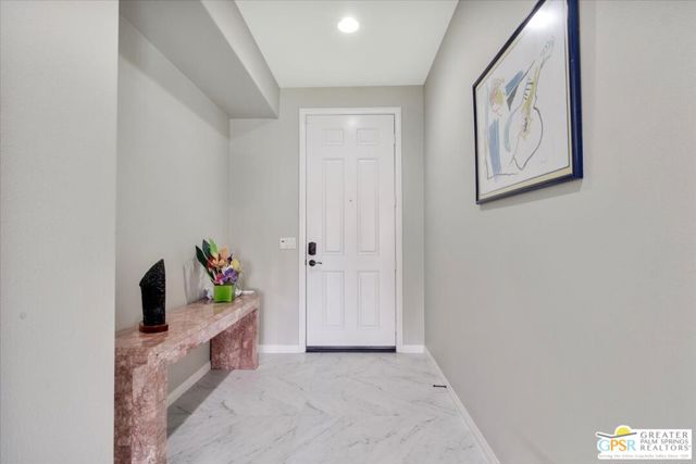 74121 Kingston Court, Palm Desert CA: https://media.crmls.org/mediaz/8a3c9466-2c4d-4efa-b182-591f22dc06a5.jpg