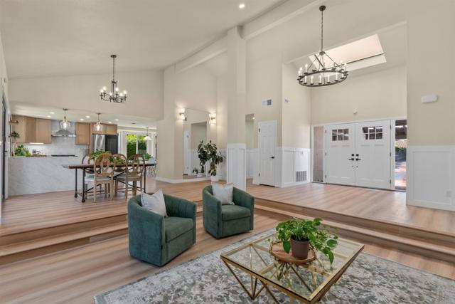 3565 Avenida Amorosa, Escondido CA: https://media.crmls.org/mediaz/8a3ca69a-b3cd-4960-97f5-742b68c9f0df.jpg