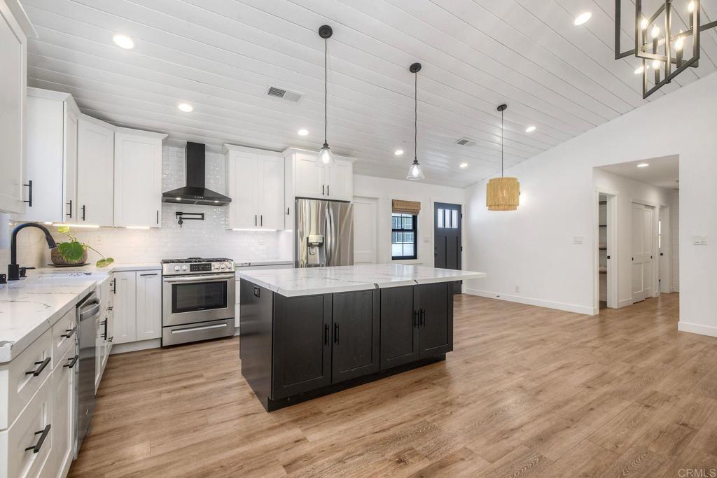 2295 Highland Drive - photo 7