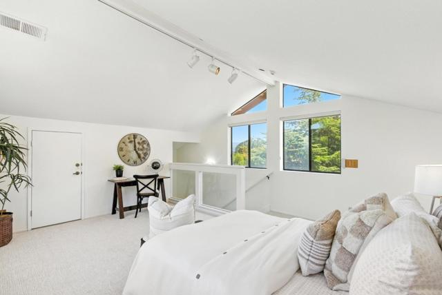 12391 Farr Ranch Court, Saratoga CA: https://media.crmls.org/mediaz/8a3d6b66-3e9d-4ec1-a7b6-9f98f630ab26.jpg