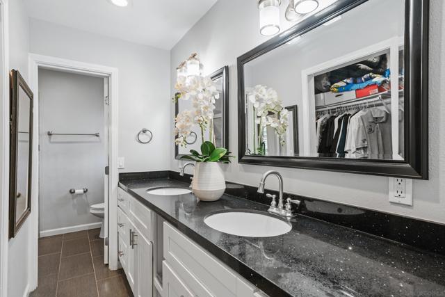 2167 Sunset Drive, Escondido CA: https://media.crmls.org/mediaz/8a3d9863-f699-485d-ac0a-a6045fc6dcf7.jpg