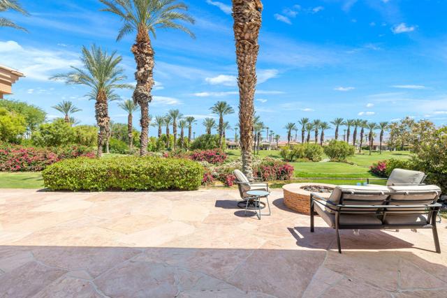 461 White Horse Trail, Palm Desert CA: https://media.crmls.org/mediaz/8a3ee020-fcec-4d33-b7d0-d1b3998d7230.jpg