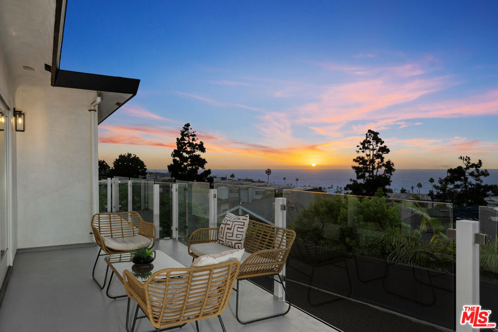 Picture of Redondo Beach, CA 90277