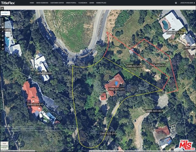 3351 Coldwater Canyon Avenue, Los Angeles CA: https://media.crmls.org/mediaz/8a3f0228-4bf0-487a-8300-92e7d705d56b.jpg