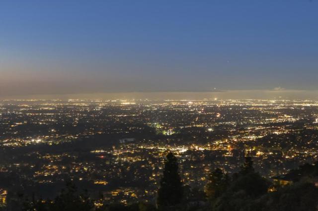 16383 Aztec Ridge Drive, Los Gatos CA: https://media.crmls.org/mediaz/8a3f5904-0f7c-410d-9cc6-a03d24ee38f4.jpg