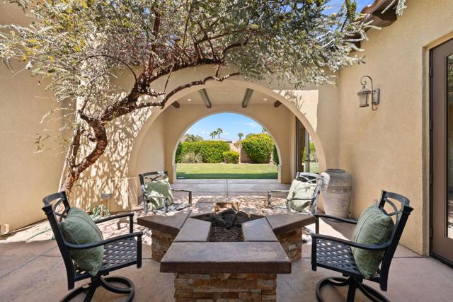 81840 Contento Street, La Quinta CA: https://media.crmls.org/mediaz/8a404c09-f593-44b2-9cad-f721edc92cc1.jpg