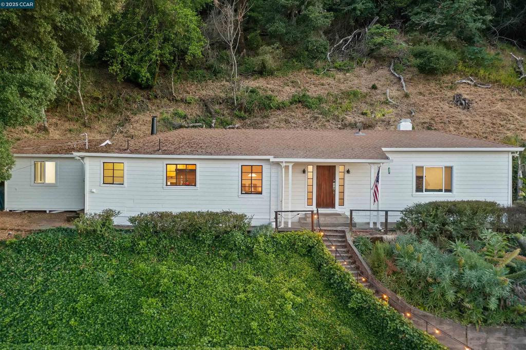 85 La Encinal
