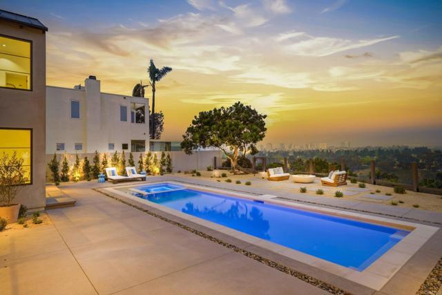 Detail Gallery Image 70 of 72 For 8341 La Jolla Scenic Dr, La Jolla,  CA 92037 - 5 Beds | 5/1 Baths