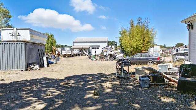 947 Yuba Drive, Santa Rosa CA: https://media.crmls.org/mediaz/8a41ff79-a1ed-4a6b-8957-9c5106c00b6f.jpg