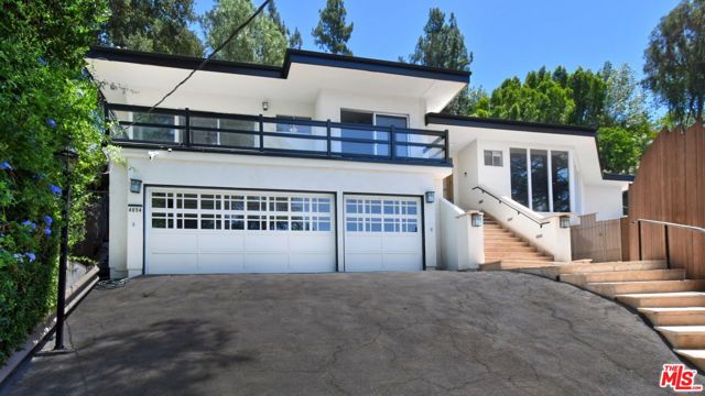4654 Encino Avenue photo 4