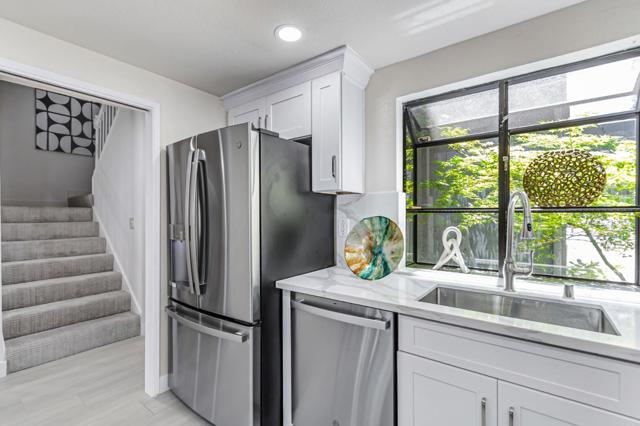 1152 Capri Drive, Campbell CA: https://media.crmls.org/mediaz/8a42f156-89c6-4af1-83bf-bf78dd0437b5.jpg