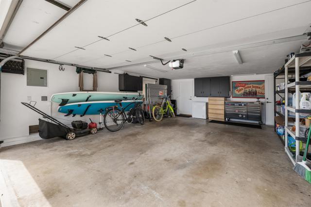 4336 Hill St, San Diego CA: https://media.crmls.org/mediaz/8a4315ae-2bbd-462d-8e29-7a3177fc16b7.jpg