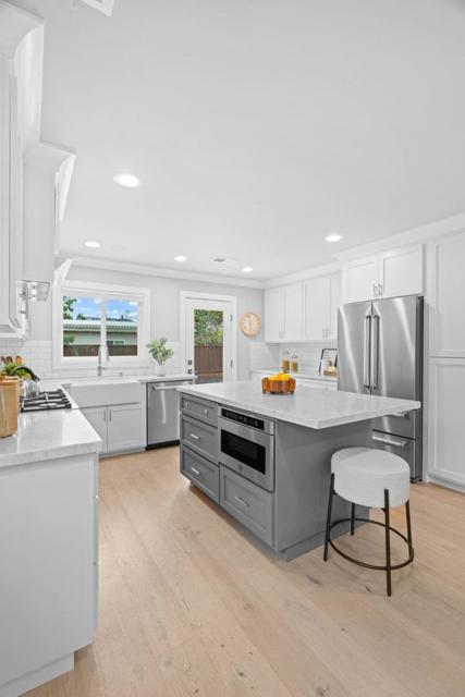 631 Wilson Court, Santa Clara CA: https://media.crmls.org/mediaz/8a4350ee-3861-47f7-8a2c-78e917584565.jpg