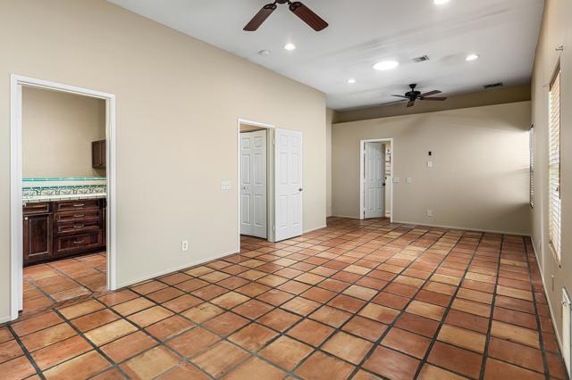 78270 Avenida Nuestra, La Quinta CA: https://media.crmls.org/mediaz/8a43a0f1-53dd-45ca-8076-ab22e96b9eff.jpg