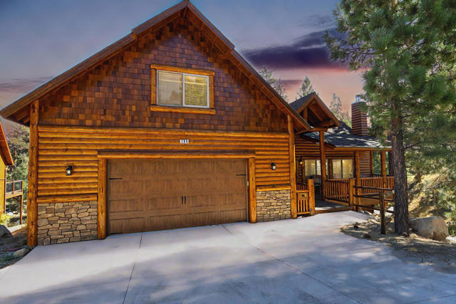 289 Stony Creek Road, Big Bear CA: https://media.crmls.org/mediaz/8a43c643-beff-4518-9ca7-f7a36b337f46.jpg