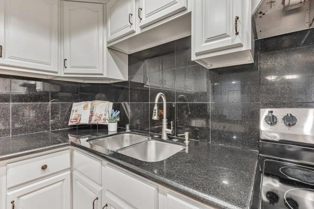 1031 Crestview Drive, Mountain View CA: https://media.crmls.org/mediaz/8a4435ed-2ce8-471b-9035-239c285e0d7b.jpg