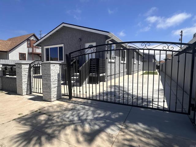 3171 3175 K Street, San Diego CA: https://media.crmls.org/mediaz/8a444bc6-2870-42fa-bd0f-b89084b6c6f8.jpg