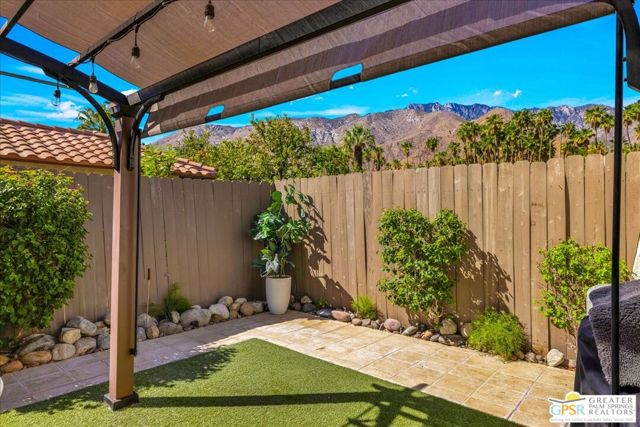 379 W Mariscal Road, Palm Springs, CA 92262