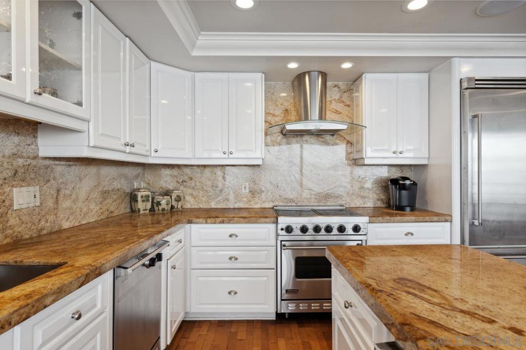 1219 Coast Blvd - photo 9