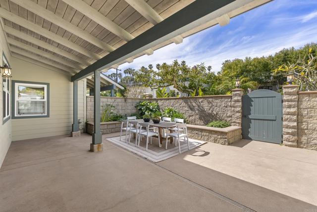 Detail Gallery Image 35 of 42 For 871 Tarento Dr, San Diego,  CA 92106 - 4 Beds | 3 Baths